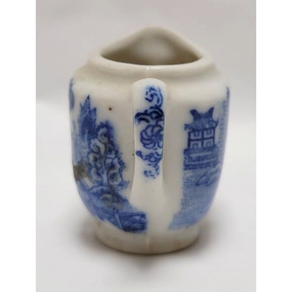 Vintage Miniature Dollhouse Blue & White Willow Porcelain Creamer Pitcher - Picture 3 of 7